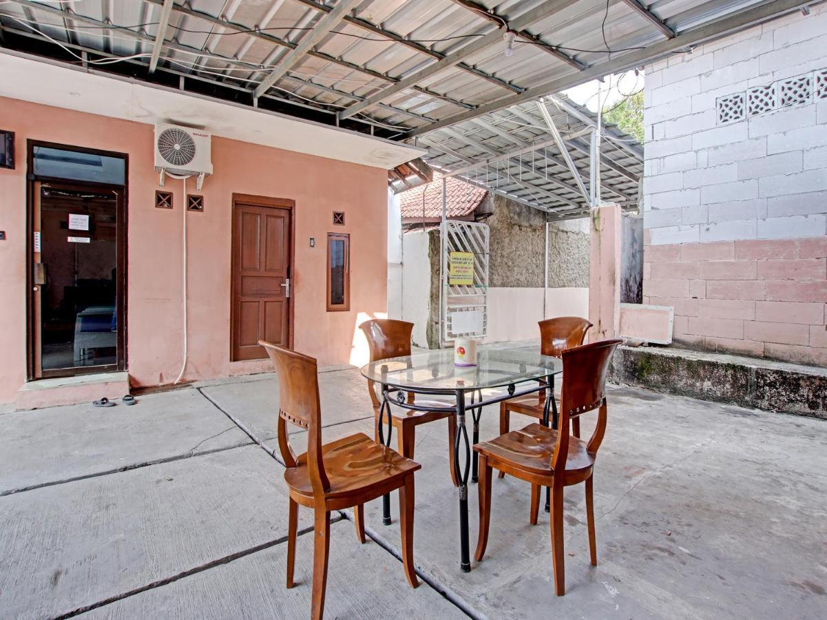 Oyo 91490 Hotel Rumah Kita Cirebon Exterior photo