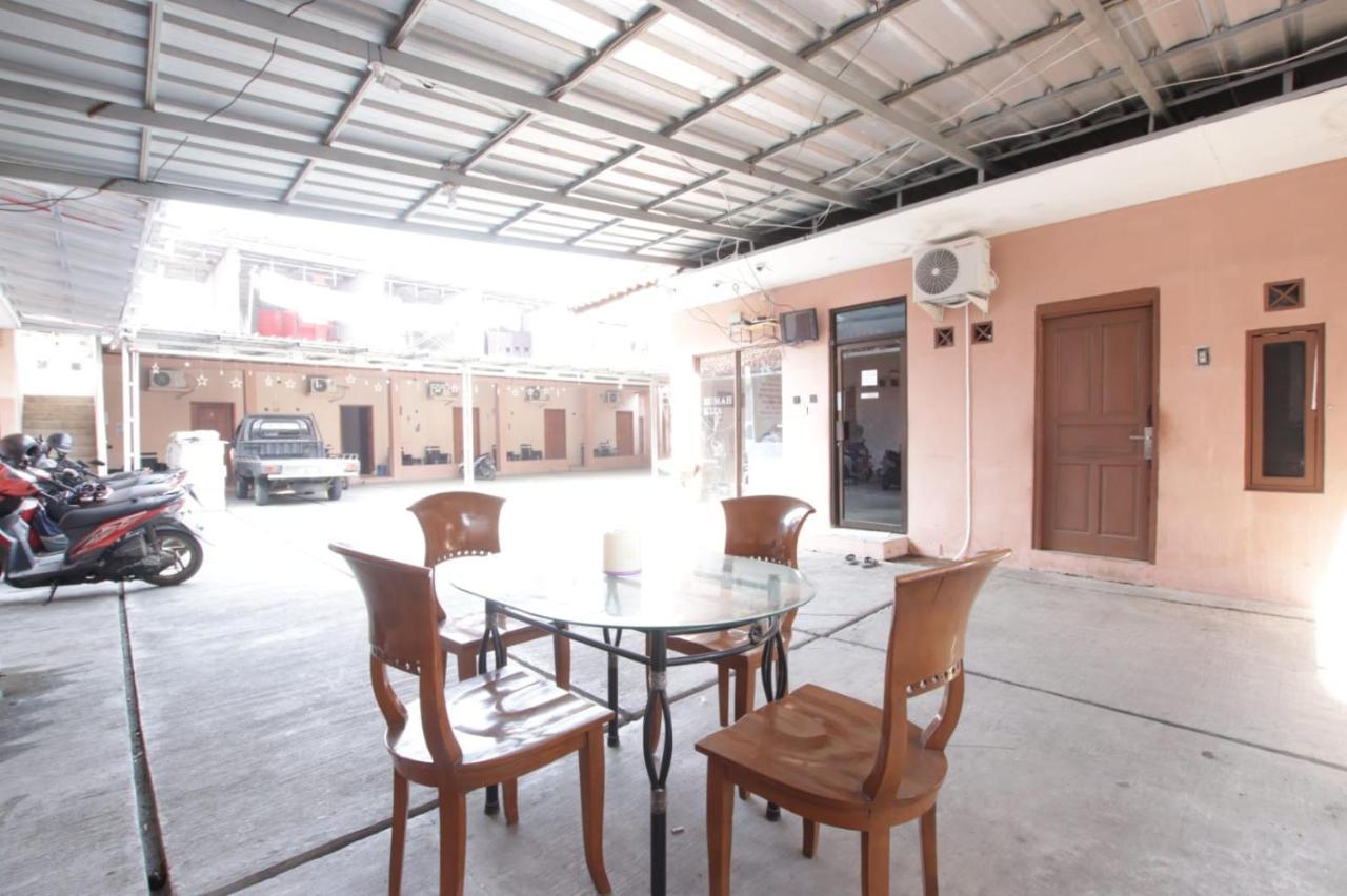 Oyo 91490 Hotel Rumah Kita Cirebon Exterior photo