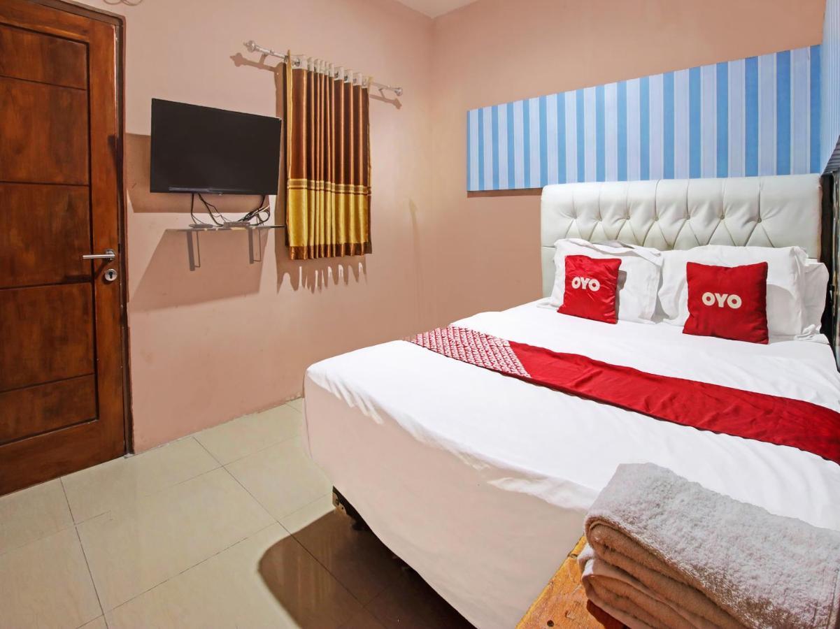 Oyo 91490 Hotel Rumah Kita Cirebon Exterior photo